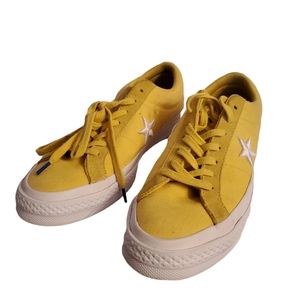 Converse One Star Sneakers. Size 7.5US.